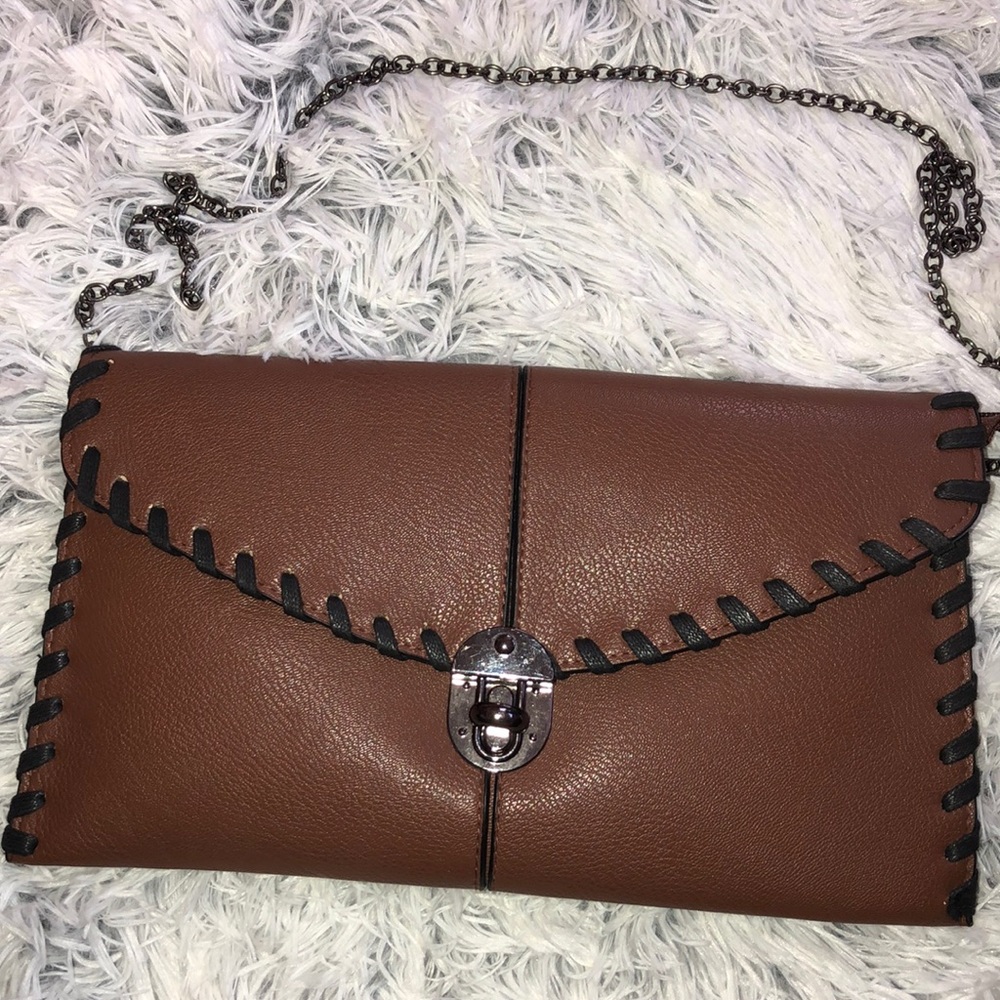 Brown leatherette clutch purse w removable straps